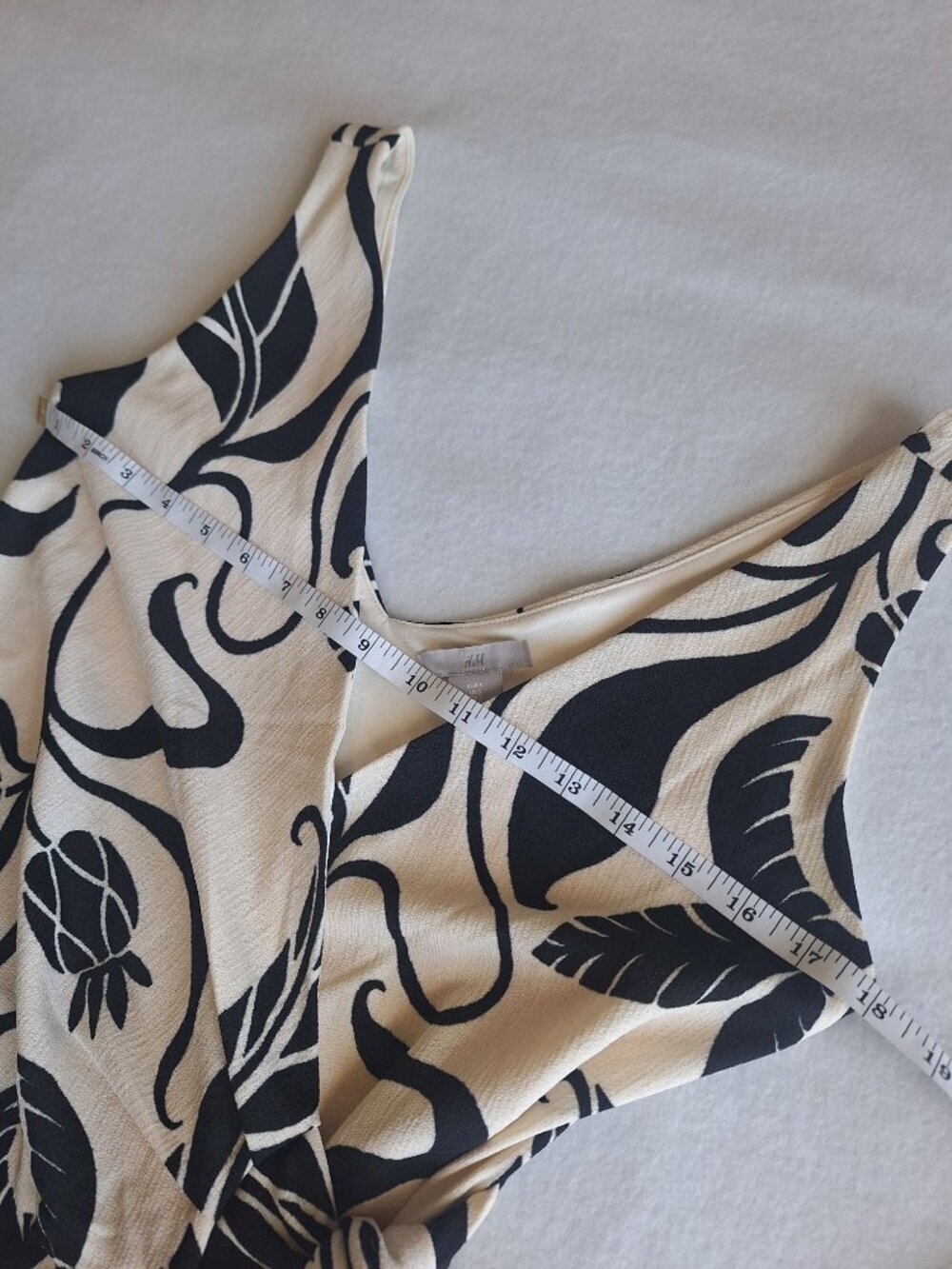 💙 H&M Black Cream Tropical Print Wrap Midi Dress Size S Sleeveless Preppy Tie W - Picture 5 of 8